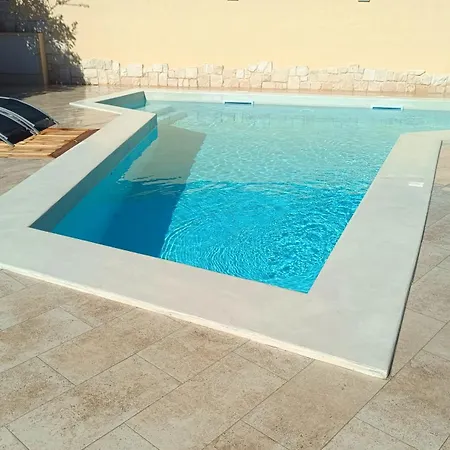 Maria Favolosa Piscina Di Nuova Costruzione * Tertenìa