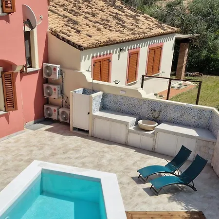 Maria Favolosa Piscina Di Nuova Costruzione Nyaraló