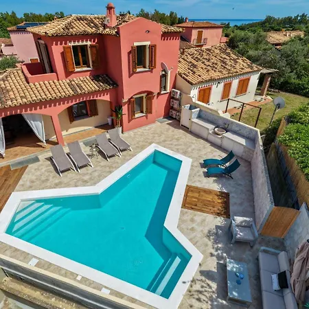 Maria Favolosa Piscina Di Nuova Costruzione Holiday home Tertenia