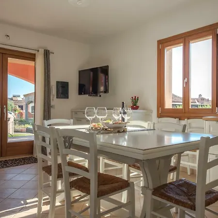 Casa vacanze Maria Favolosa Piscina Di Nuova Costruzione Tertenìa